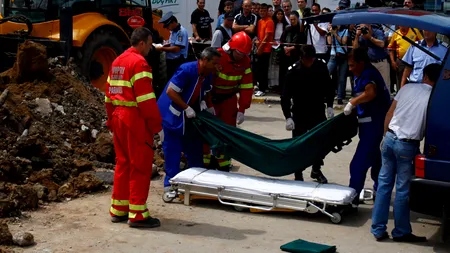 Muncitorul surprins de un mal de pământ când săpa un șant pentru canalizare a fost scos mort