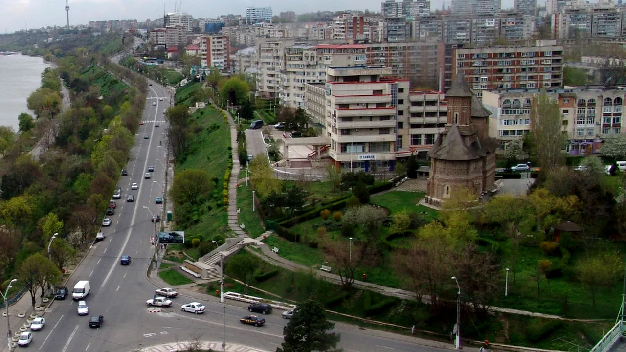 Primul oraș din România care desființează sistemul centralizat de termoficare. Ce ajutor oferă primăria oamenilor lăsați fără apă caldă și căldură