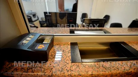 BUGETARII ar putea sista munca din cauza lipsei materialelor de igienizare