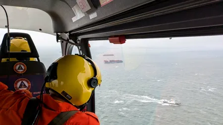 Un PETROLIER cu 1.500 de tone de combustibil la bord s-a SCUFUNDAT în Filipine