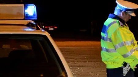 Urmărire spectaculoasă. Poliția din Prahova a CIURUIT anvelopele unui autoturism pentru a opri un șofer recidivist beat