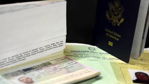 Când ar putea scăpa românii de vizele pentru SUA. Răspunsul lui Teodor Meleșcanu