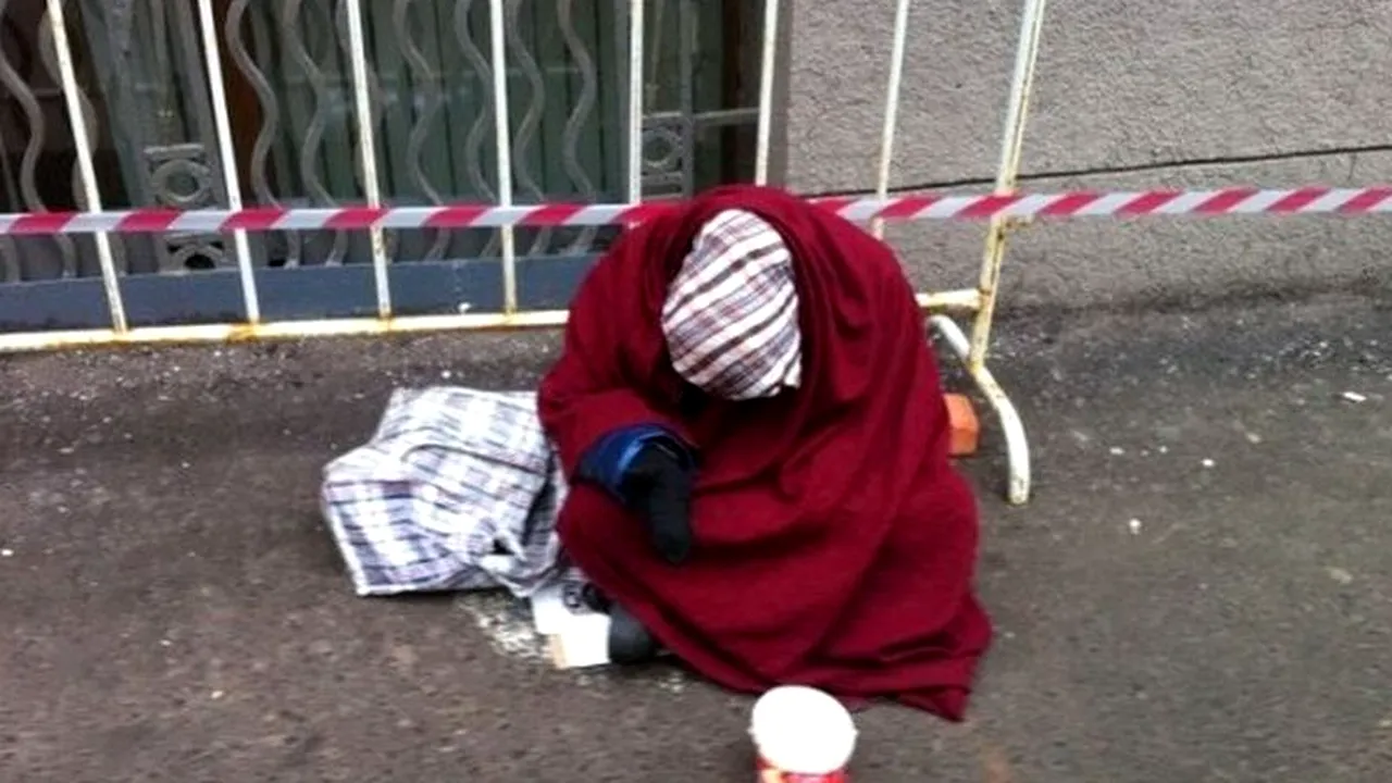 PRIVEȘTE CU ATENȚIE această imagine de pe stradă! Cât îți ia să-ți dai seama de șmecherie?