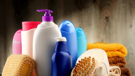 Nevoiașii, mai interesați de ajutoarele alimentare, decât de produsele de igienă: Orice este binevenit, dar ar fi fost mai bine să primim alimente