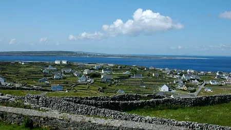 Statul european prosper care oferă până oferă 70 de mii de euro pentru a atrage noi locuitori. Care sunt condițiile