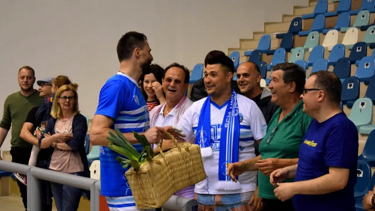 Antrenorul anului în VOLEI are pizza cu numele lui