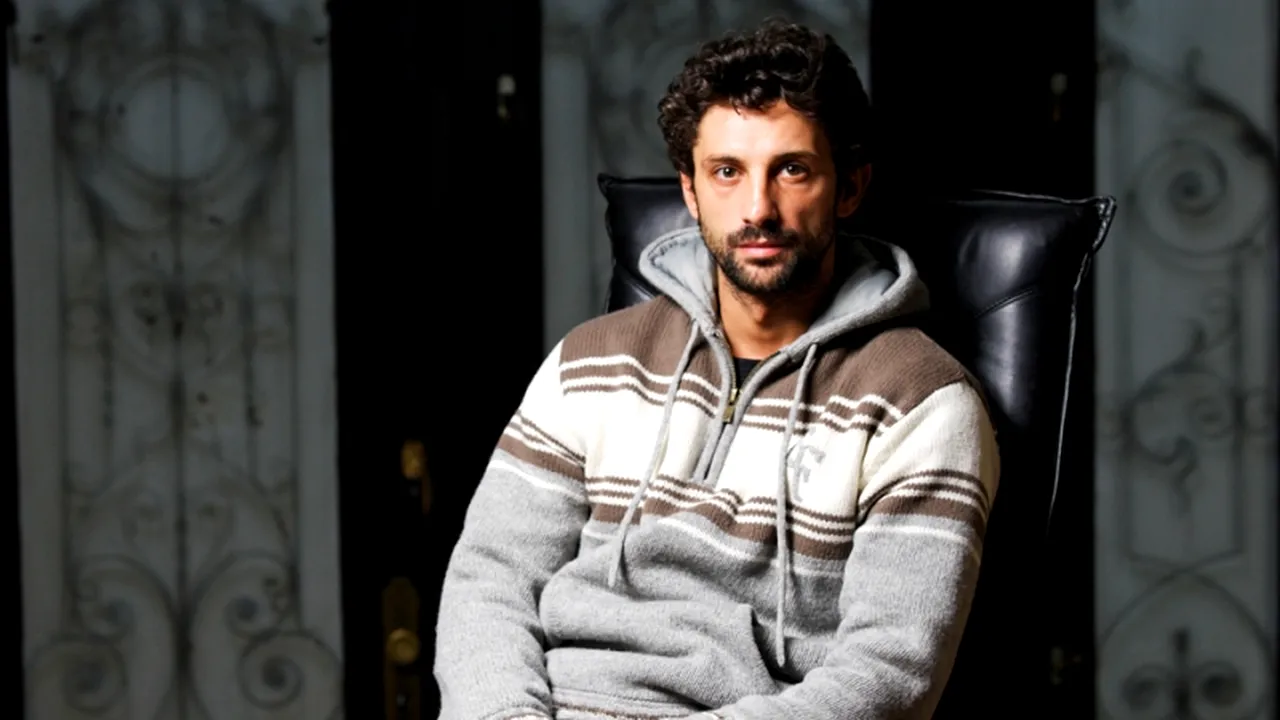 Andi Vasluianu, în Playboy: La ce se gândea când a sărutat-o pe Monica Bârlădeanu