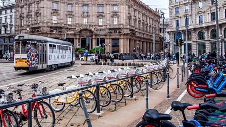 Unul dintre ORAȘELE favorite ale românilor interzice traficul rutier în zona centrală: 
