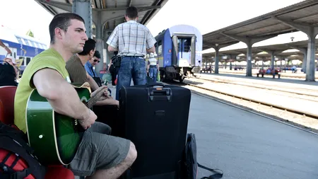 Două trenuri suplimentare pe ruta București-Mangalia, în ultima zi a mini-vacanței de Sf. Maria