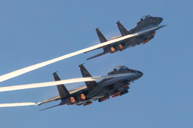 Avioanele F-35 israeliene bombardează vestul orașului Rafah. Sursa Foto Ilustrativ - Shutterstock 