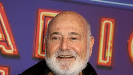 Celebrul regizor Rob Reiner și soția sa Michele au fost găsiți morți la reședința lor din Los Angeles. Fiul vedetei, principalul suspect al crimei