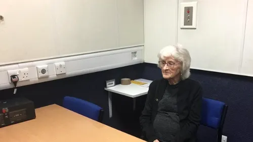 Dorința dubioasă a unei bătrânici de 93 de ani: Arestați-mă până nu e prea târziu. Care este motivul - FOTO 
