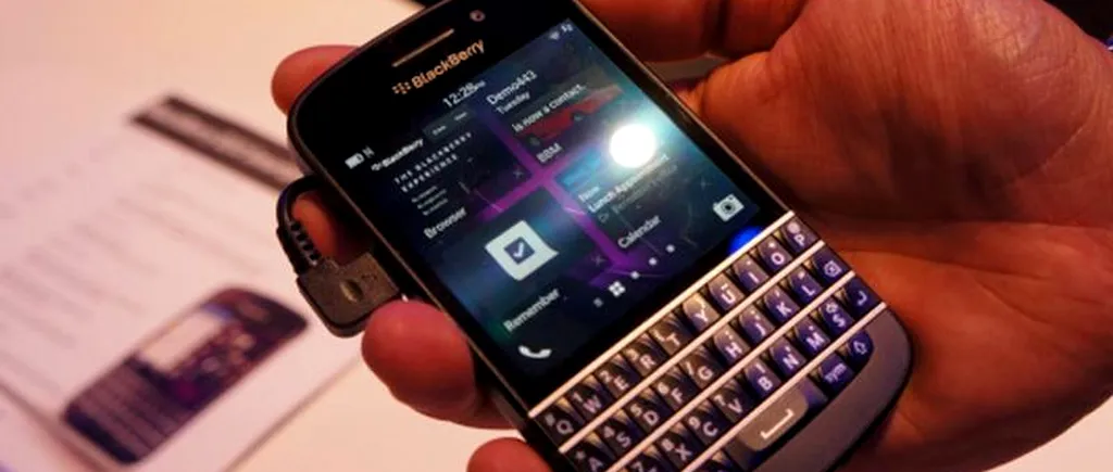 BlackBerry Q10 este disponibil la precomandă în România