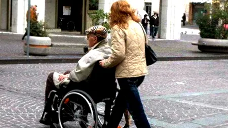 Când a citit testamentul, să leșine! Ce a primit o badantă de la pensionarul pe care l-a îngrijit în ultimii 8 ani de viață