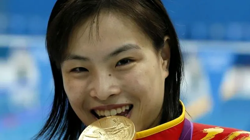 JOCURILE OLIMPICE LONDRA 2012. Cât de departe pot merge chinezii pentru o medalie. SECRETUL aflat de o sportivă după ce a luat aurul