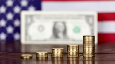 Inflația a încetinit în SUA, dar specialiștii avertizează că urmează IMPACTUL taxelor vamale impuse de Trump