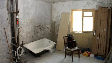 Amenzi de până la 3.000 de lei pentru românii de la bloc. Legea s-a schimbat peste noapte / Refuzul care îi face buni de plată