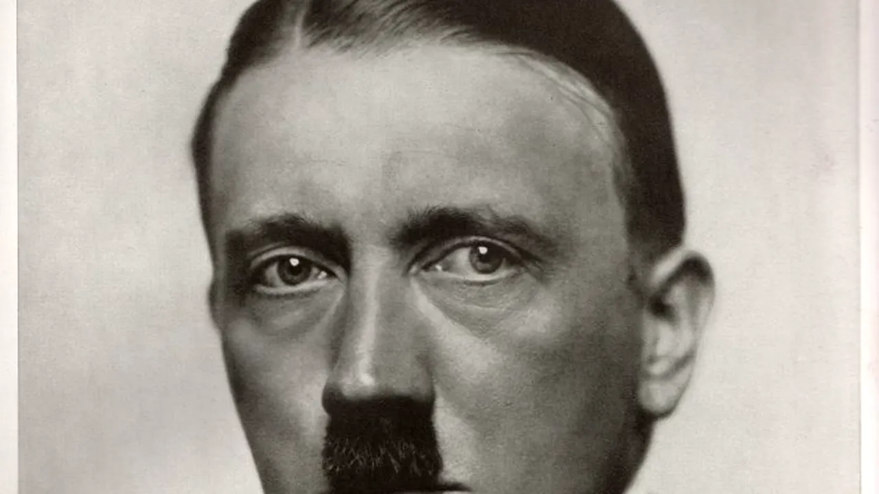 Dinții lui Adolf Hitler au ajuns pe Instagram: „Probele ADN au demonstrat că sunt ale lui Hitler!” / Rămășițele dictatorului, scoase din arhivele secrete ale Rusiei - FOTO