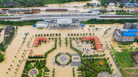 Inundații devastatoare în Japonia: 800.000 de persoane au fost evacuate din calea torenților - VIDEO