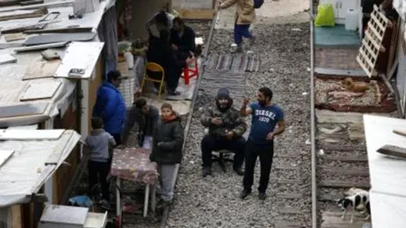 Poliția franceză evacuează o tabără de romi la Paris