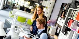 <span style='background-color: #dd9933; color: #fff; ' class='highlight text-uppercase'>ACTUALITATE</span> DEMISII pe bandă rulantă la o multinațională. Gestul angajatorului care i-a făcut pe angajați să plece