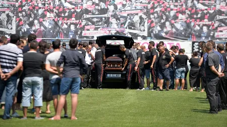 Peste o mie de oameni, limuzine și grătare la funeraliile lui Nae Nicolae