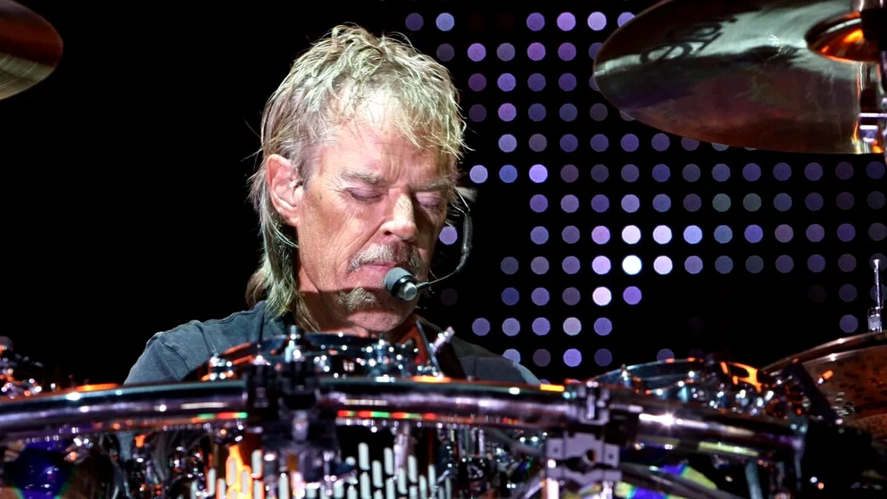 Frank Beard, bateristul ZZ Top, a murit. Muzicianul a făcut parte din trupă timp de 56 de ani