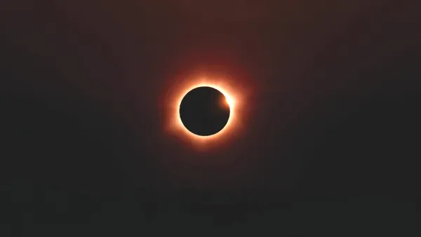 În ce zone din România se va vedea eclipsa de soare cel mai bine. La ce oră va atinge punctul culminant