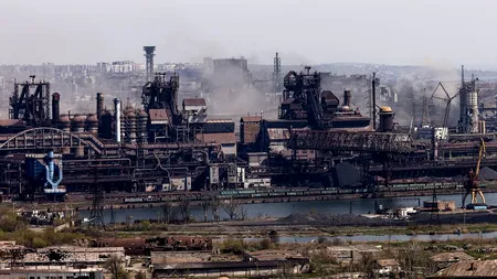 Asaltul rusesc asupra uzinei Azovstal continuă cu tancuri și artilerie, afirmă un oficial ucrainean