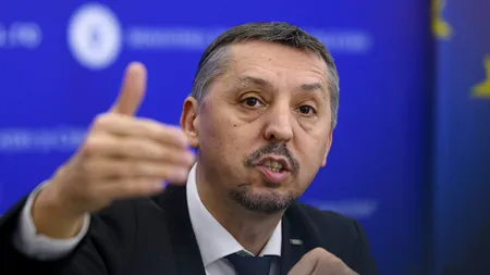 Ministrul Daniel David: ANALFABETISMUL funcțional devine o problemă de securitate națională