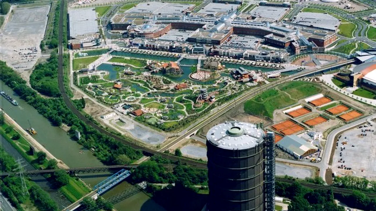 Nor toxic deasupra unui oraș german, după o explozie la o uzină chimică