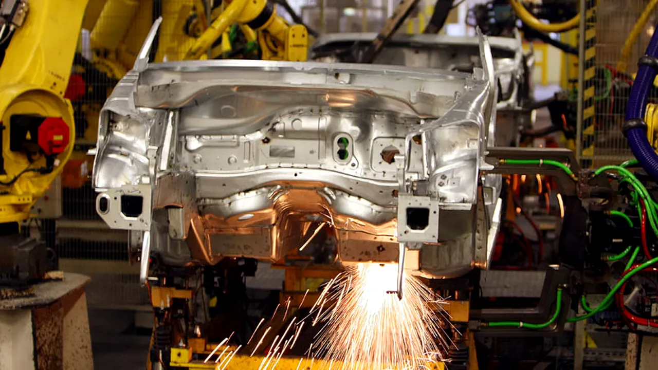 Peugeot Citroen primește un sprijin neașteptat