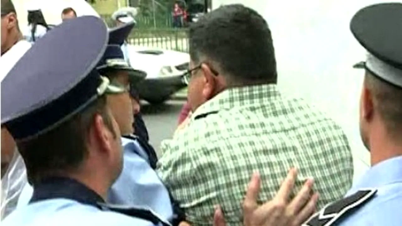 Patru profesori din Tulcea, trimiși în judecată pentru fraudarea examenului de bacalaureat