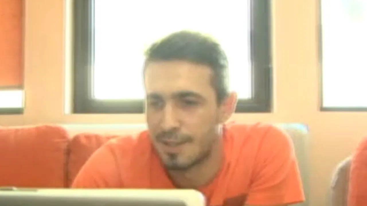 După ce și-a petrecut Sărbătorile singur, Mihai a decis să își caute o iubită pe site-urile matrimoniale. Cum arată tânăra cu care are acum o relație