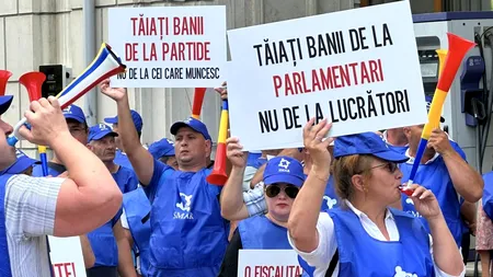 PROTEST al angajaților de la Apele Române, în faţa Ministerului Mediului: Lucrăm cu apă, dar nu trăim cu aer