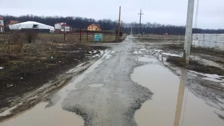 Bucureștiul, ca la țară: străzi fără asfalt, fără lumină și fără canalizare. GALERIE FOTO