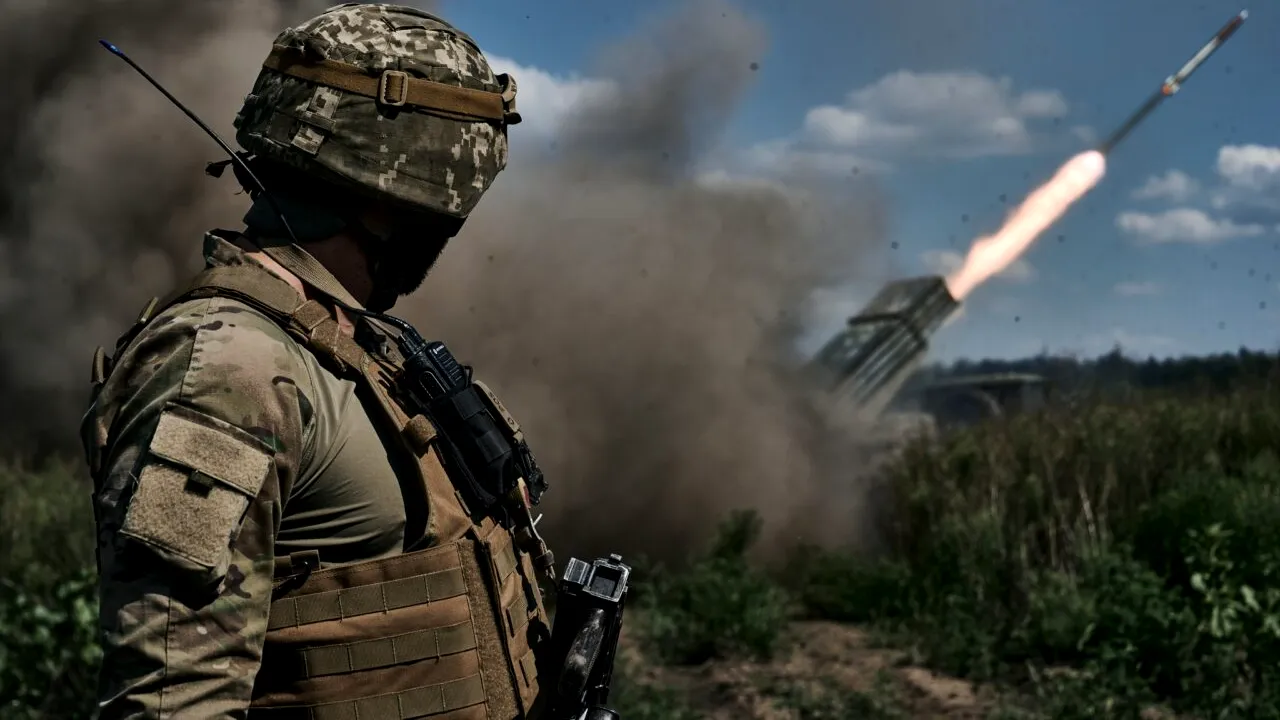 Comandantul de echipaj al unui bombardier STRATEGIC rusesc a fost împușcat. Spionajul militar ucrainean: Vă știm numele, adresele, numerele mașinilor