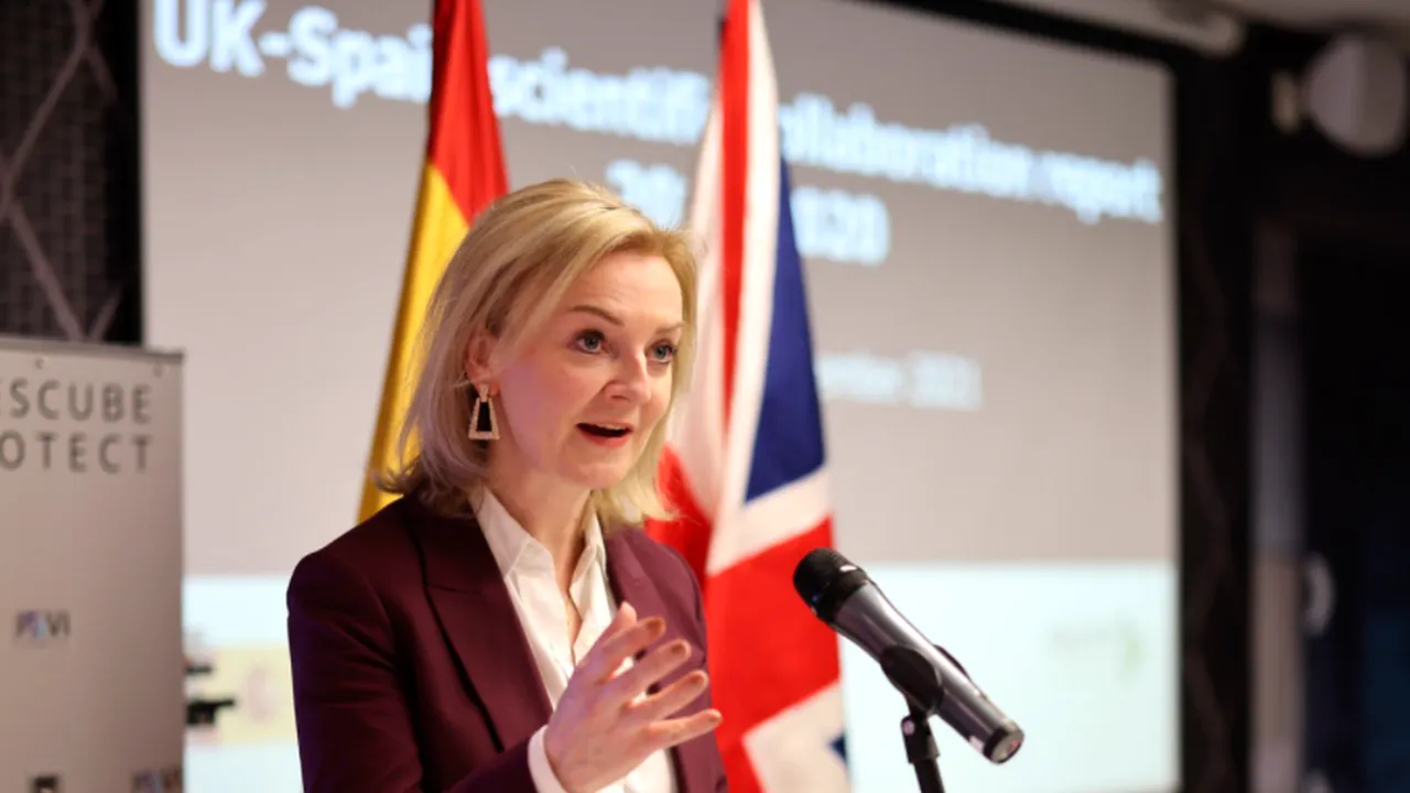 Marea Britanie avertizează Rusia împotriva unei „greșeli strategice