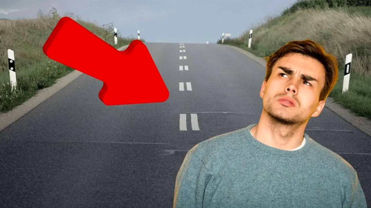 Puțini șoferi știu ce înseamnă acest MARCAJ rutier rar, cu două linii întrerupte. Unde poate fi întâlnit