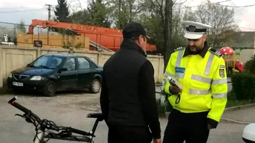 Biciclist, în vârstă de 27 de ani, PRINS de polițiștii din Timiș cu substanţe psihoactive asupra sa. Unde le ascundea bărbatul
