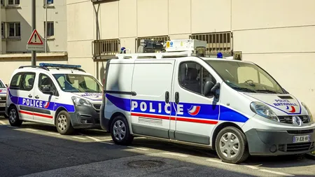 Franța: Trei tineri cu vârste cuprinse între 19 și 24 ani au fost ARESTAȚI. Sunt suspectați că ar fi plănuit un atac terorist
