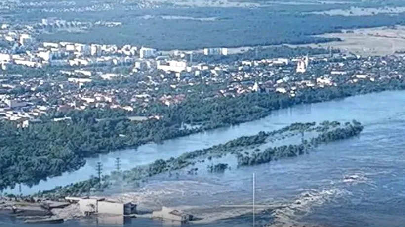 Este risc de HOLERĂ în Ucraina, după inundaţiile provocate de prăbușirea barajului de pe Nipru. Accesul la plajă pe malul Mării Negre este interzis