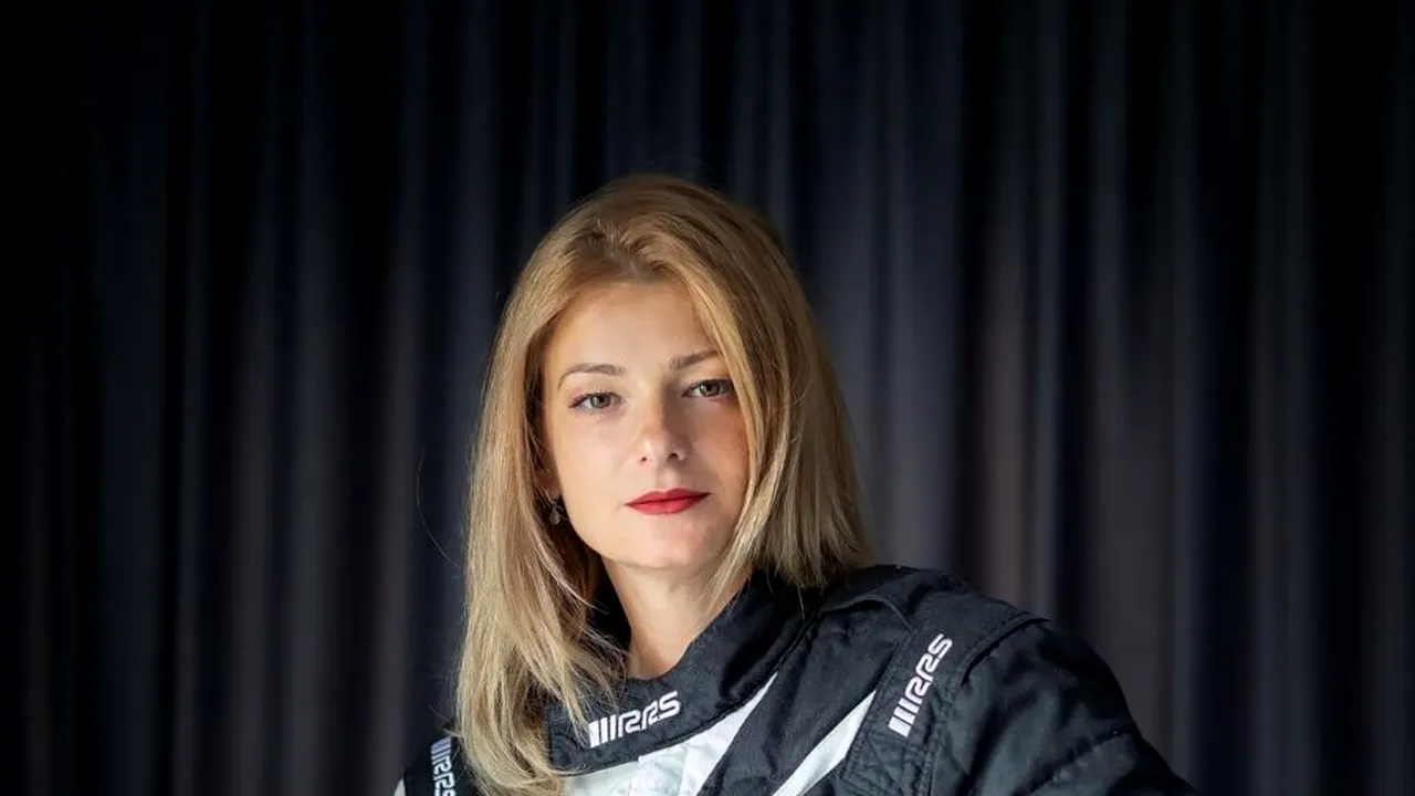 Ea e notărița de pe CIRCUIT care concurează în cinci campionate!