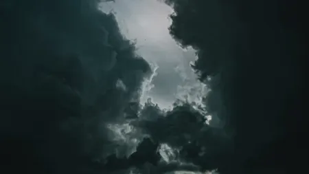 Prognoza ANM: ploi și temperaturi scăzute în toată țara până pe 15 mai. De când se încălzește vremea