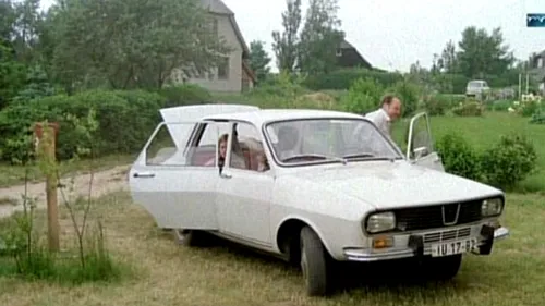 O mașină românească - vedetă în filmele străine. În ce producții 'joacă' Dacia. GALERIE FOTO