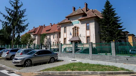 Situație îngrijorătoare la un spital care tratează pacienți cu COVID-19. Computerul tomograf s-a stricat