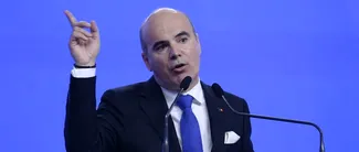 Rareş Bogdan nu este de acord ca România să RENUNȚE la dreptul de veto în politică externă și securitate