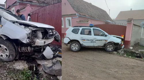 Un minor beat criță a furat maşina Poliţiei Locale din Apața şi a făcut accident. Primarul: Îmi e rușine de ce s-a întâmplat