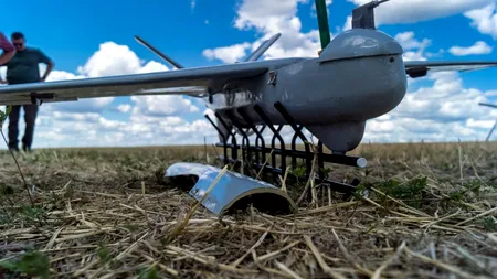 Fragmente de dronă, descoperite în zona canalului Șontea, din județul Tulcea. Anunțul MApN