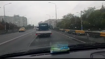 VIDEO. Şofer beat la volan, filmat în timp ce conducea haotic